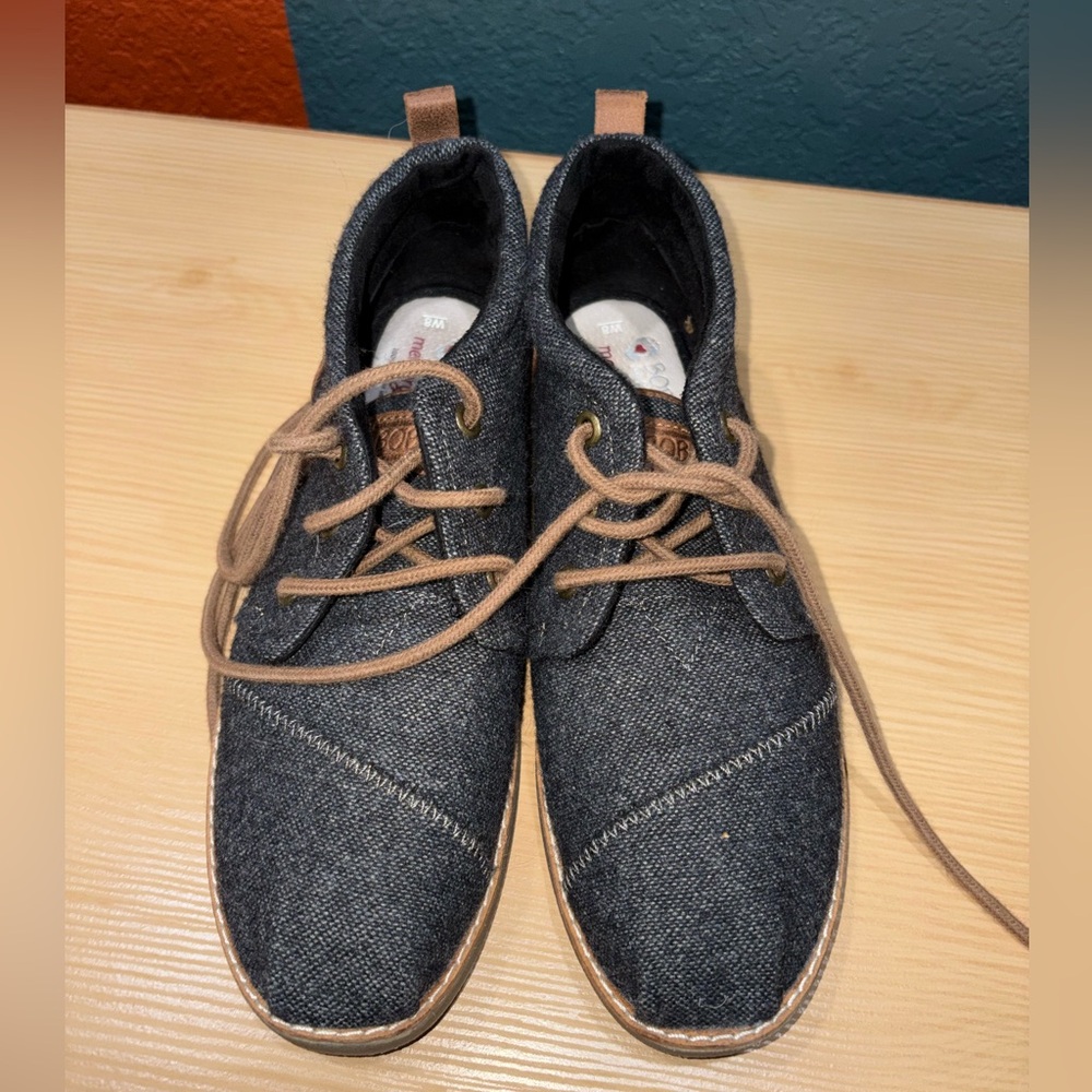 Skechers Bobs Women’s Charcoal Chukka Boots with Tan Accents